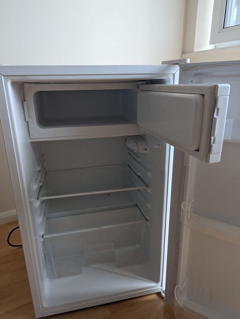 Undercounter fridge  freezer 