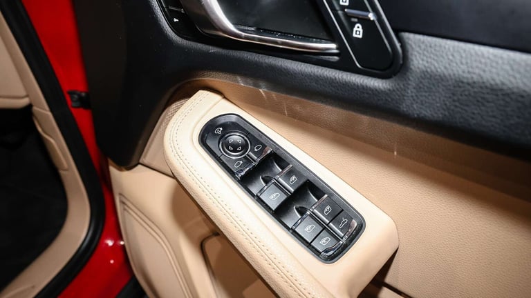 2023 Porsche Macan S-A SUV Petrol Automatic