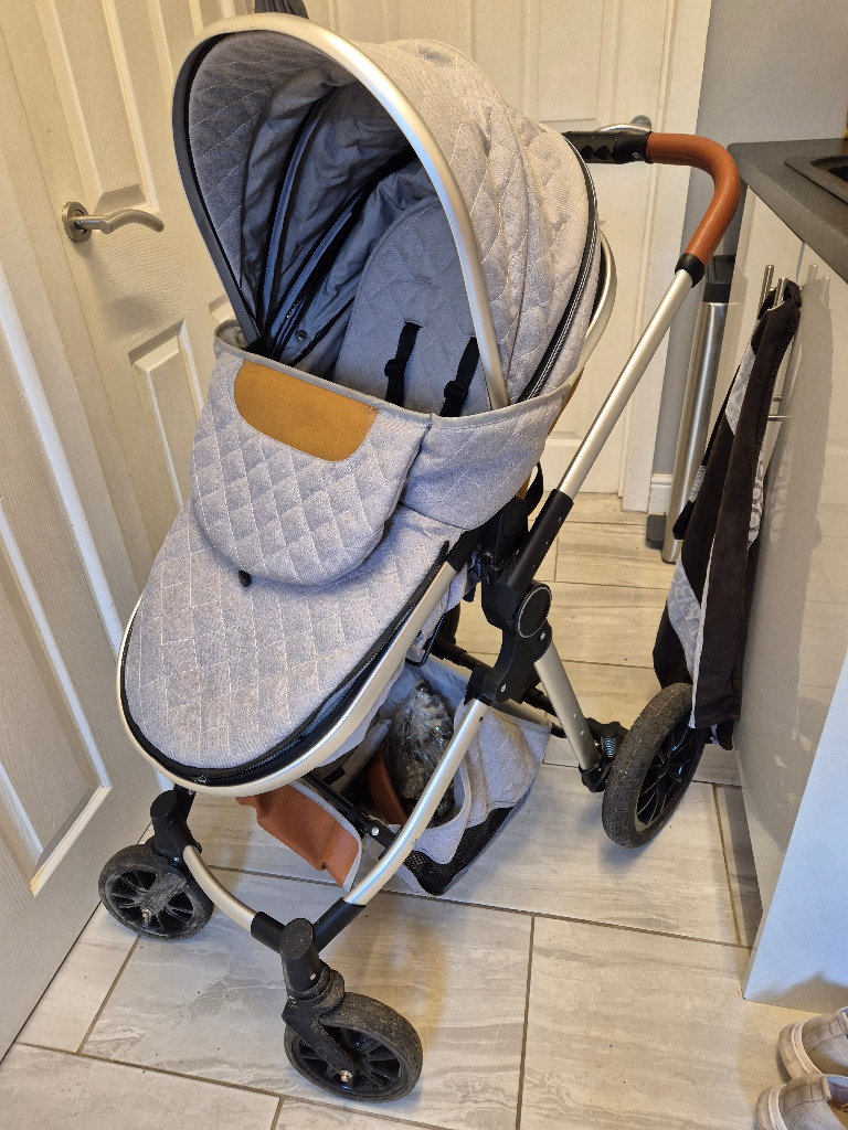 image for Pushchair and carry tot interchangable.