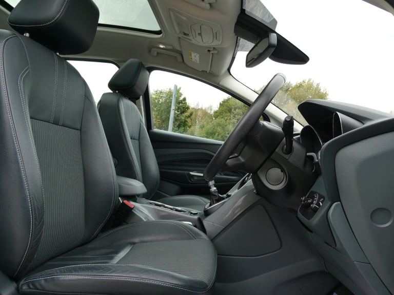 1.6 TDCi Titanium X 5dr *10 SERVICES+PAN ROOF+HTD LTHR+CRUISE+£35 TAX*