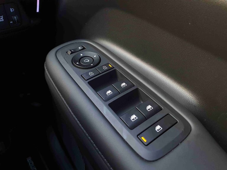 2025 Hyundai Santa Fe 1.6 TGDi Hybrid Calligraphy 5dr 4WD Auto ESTATE PETROL/ELECTRIC Manual