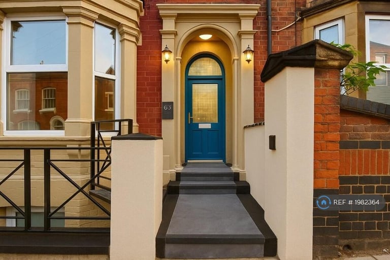 1 bedroom in Victoria Road, Northampton, NN1 (#1982364)