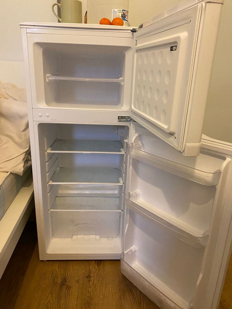 BEAUTIFUL DOUBLE ROOM FOR SINGLE PROFESSIONAL TO RENT IN HOUNSLOW 