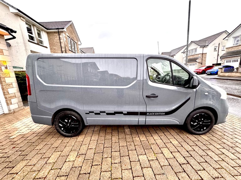 Renault, TRAFIC, Black Edition Panel Van, 2021, Manual, 1997 (cc)