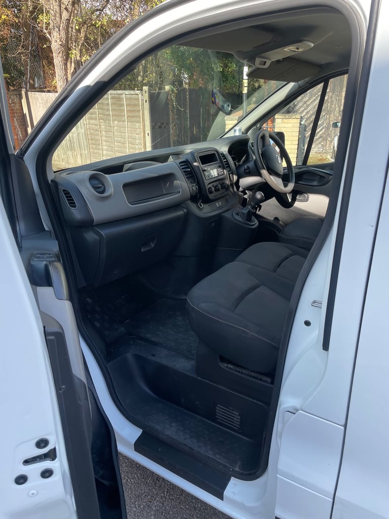 Nissan, NV300, Panel Van, 2017, Manual, 1598 (cc)