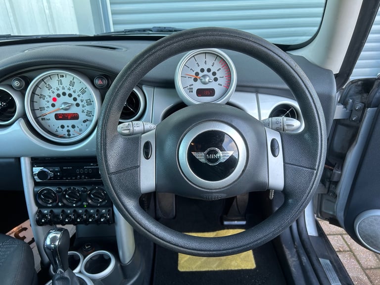 Mini, HATCHBACK, Hatchback, 2003, Semi-Auto, 1598 (cc), 3 doors