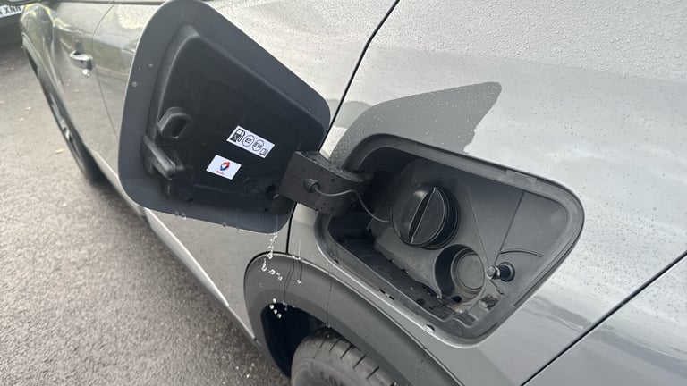 2024 Peugeot 2008 1.2 PureTech Allure SUV 5dr Petrol EAT Euro 6 (s/s) (130 ps) SUV Petrol Automatic