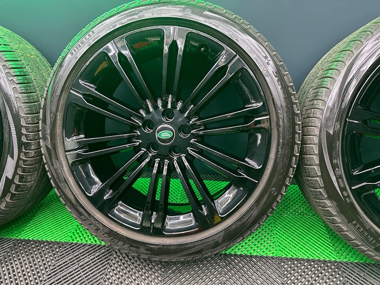 Genuine Range Rover Sport Vogue L460 23" Gloss Black Alloy Wheels Style 1075 & Pirelli’s & TPMS!