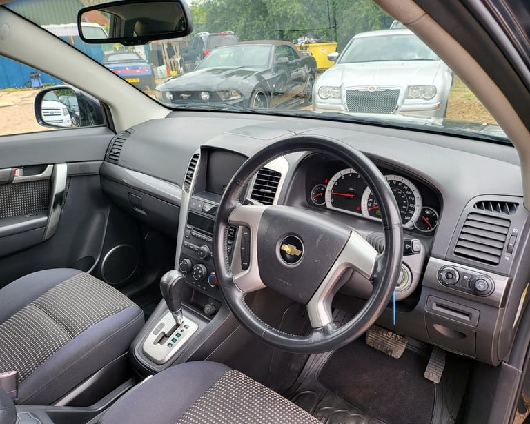 2010 CHEVROLET CAPTIVA 2.0 VCDi LT 5 DOOR 7 SEATER AUTOMATIC BLACK