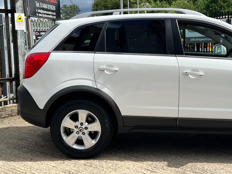 2013 Vauxhall Antara 2.4 Exclusiv 2WD Euro 5 5dr HATCHBACK Petrol Manual