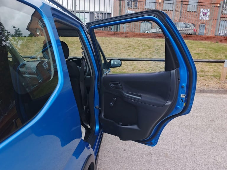 Suzuki Ignis 1.5 VVT 4Grip 5dr Petrol Manual - Image 36