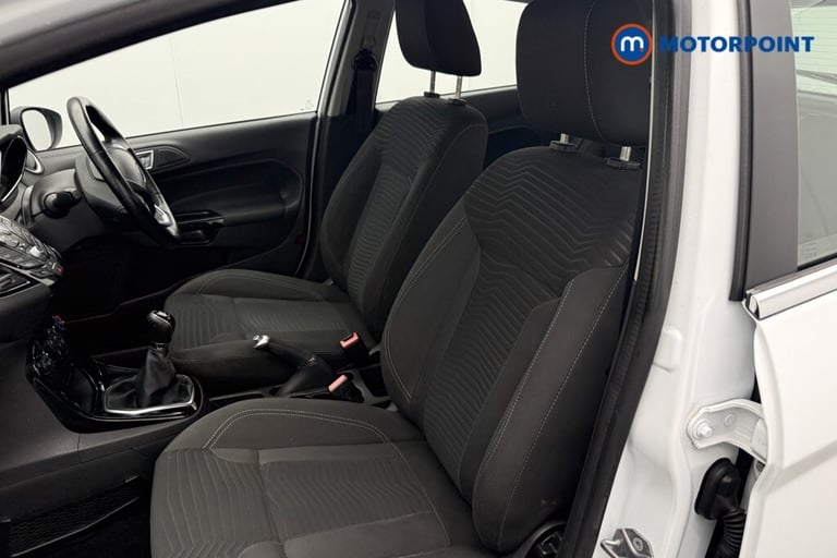 2015 Ford Fiesta 1.25 82 Zetec 5dr HATCHBACK PETROL Manual