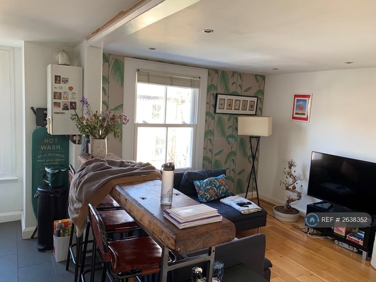 image for 2 bedroom flat in Stansfield Road, London, SW9 (2 bed) (#2638352)