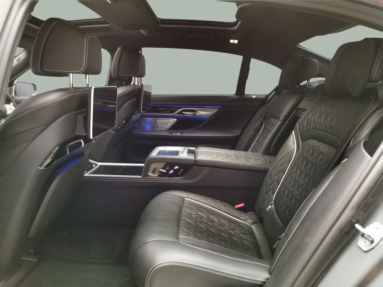 2022 BMW 7 Series 3.0 745Le 12kWh M Sport Saloon 4dr Petrol Plug-in Hybrid Auto xDrive Euro 6 Sal...