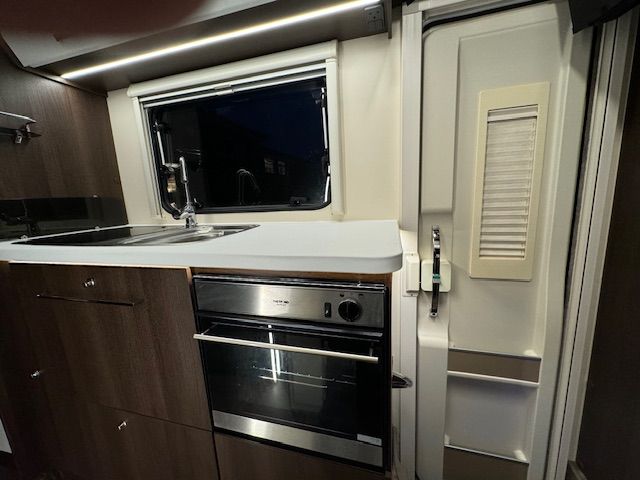 Ford, ROLLER TEAM ZEFIRO 675, 2018, 1995 (cc)