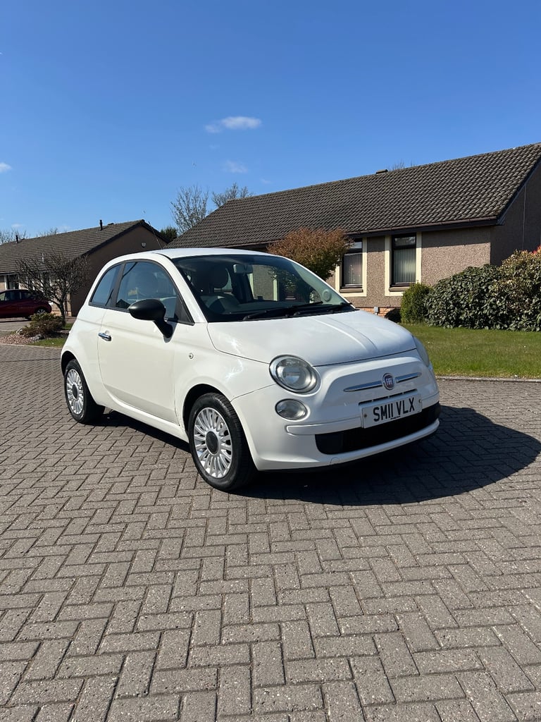 image for 2011 FIAT 500 POP 