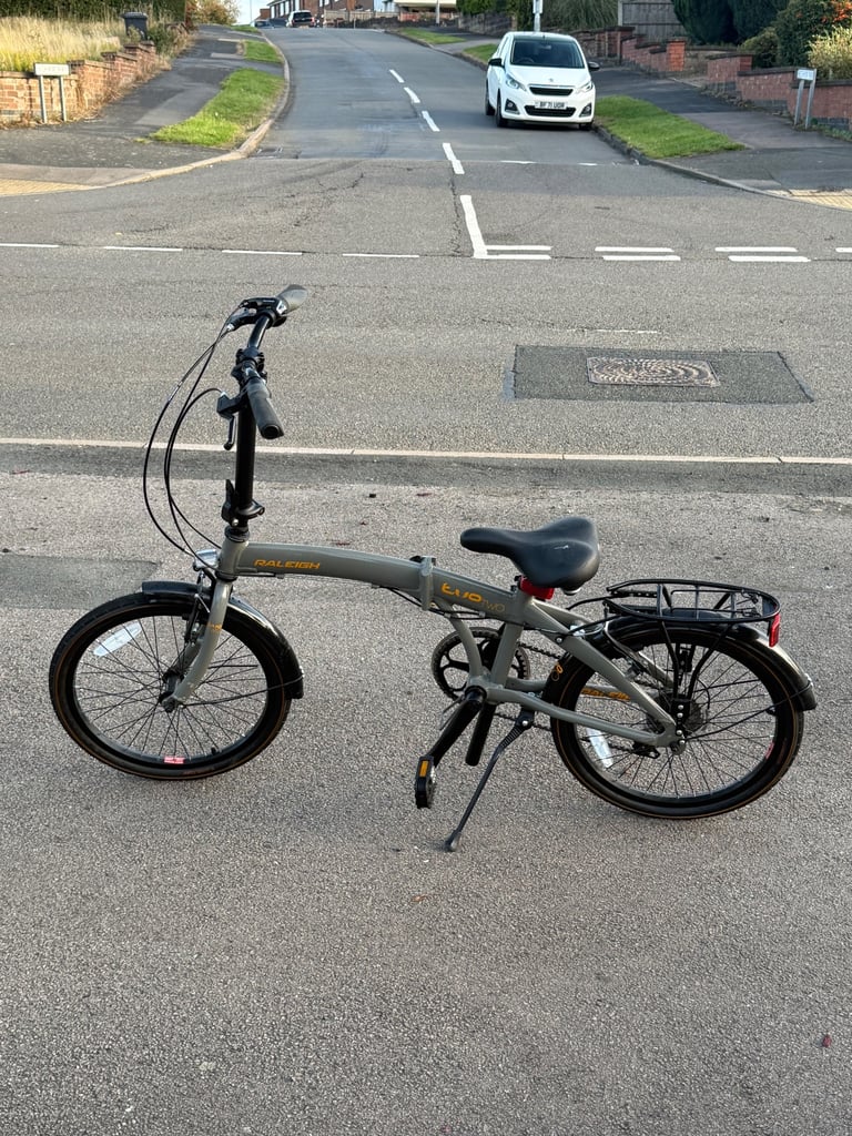 image for Foldable Bike with adjustable seat 