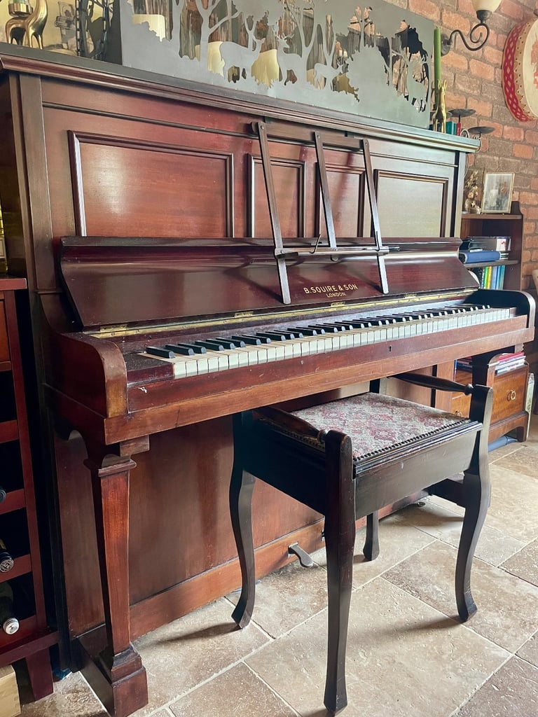image for PIANO & STOOL 