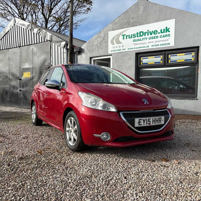 2015 Peugeot 208 1.4 HDi Style 5dr HATCHBACK DIESEL Manual