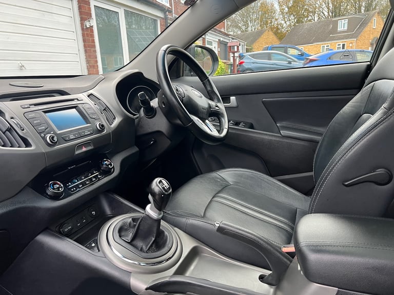 Kia, SPORTAGE, Estate, 2014, Manual, 1685 (cc), 5 doors