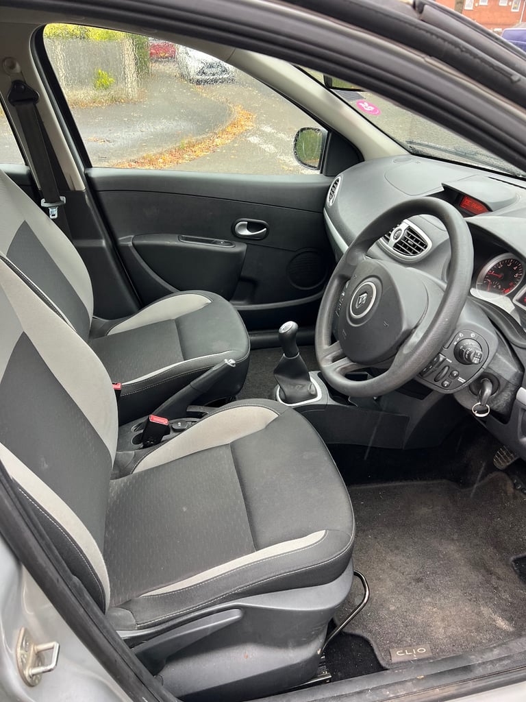 8 CARS FOR SALE - RUN DRIVE MOT 