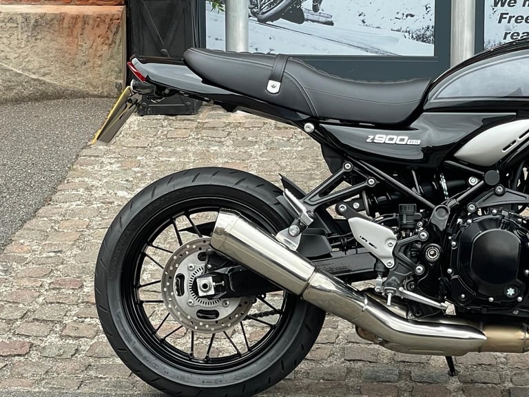 2022 Kawasaki Z900RS retro style motorbike - Custom painted