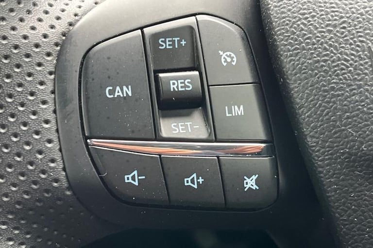 2022 Ford Puma 1.0 EcoBoost Hybrid mHEV ST-Line 5dr Manual Hatchback Petrol Manual