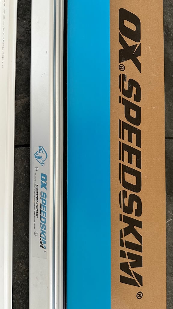 image for Ox Speedskim 1200mm (48 inch) - Semi-Flex Plastering Rule - Boxed - Like New