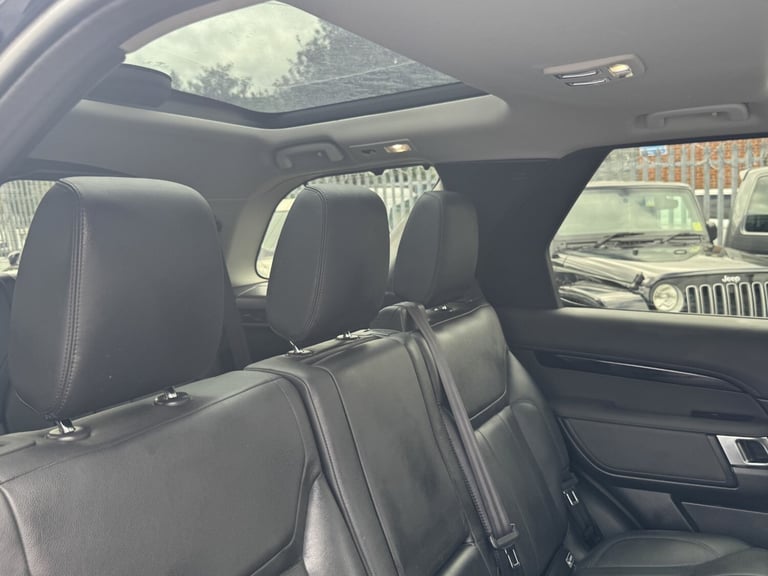 LAND ROVER DISCOVERY 3.0 SD V6 Anniversary Edition SUV 5dr Diesel Auto 4WD Euro 