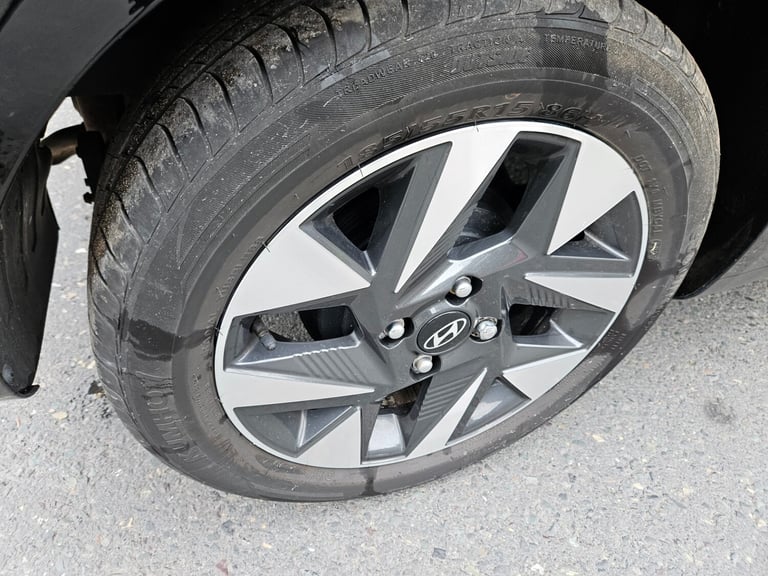 2024 24 HYUNDAI I10 1.0 Advance 5dr Black Damaged Salvage