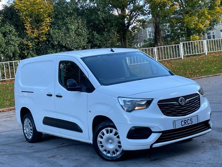 2020 Vauxhall Combo 2300 1.5 Turbo D 100ps H1 Sportive Van PANEL VAN DIESEL Manual