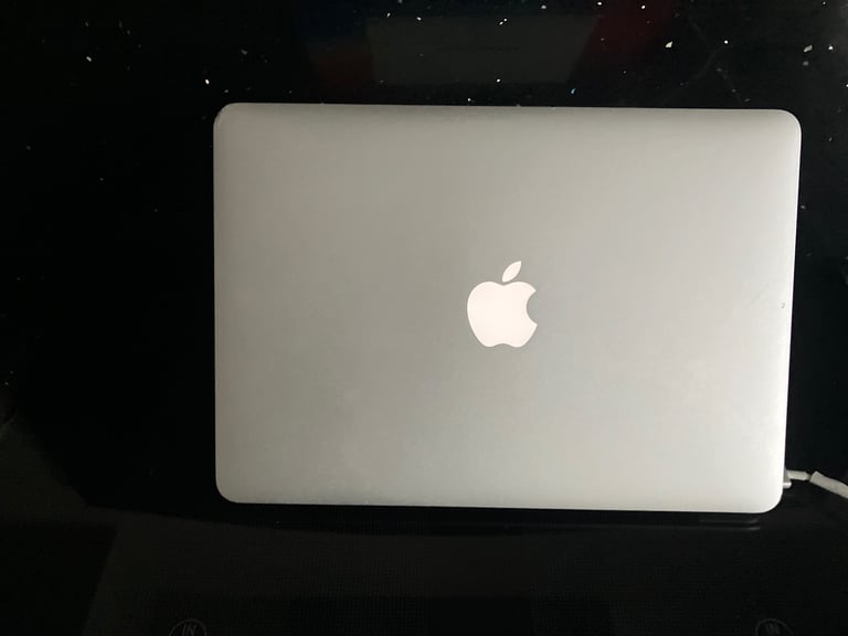APPLE MACBOOK PRO 13.3 