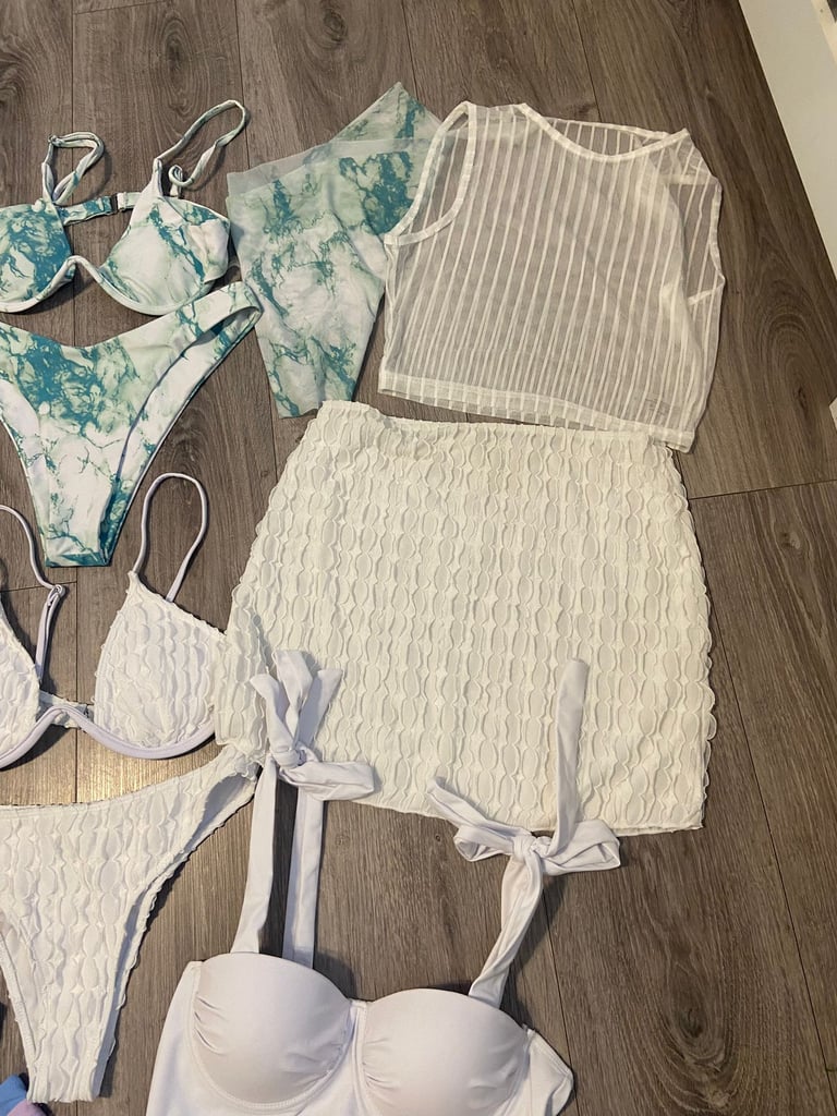 £25 Size Small Bikini Bundle 