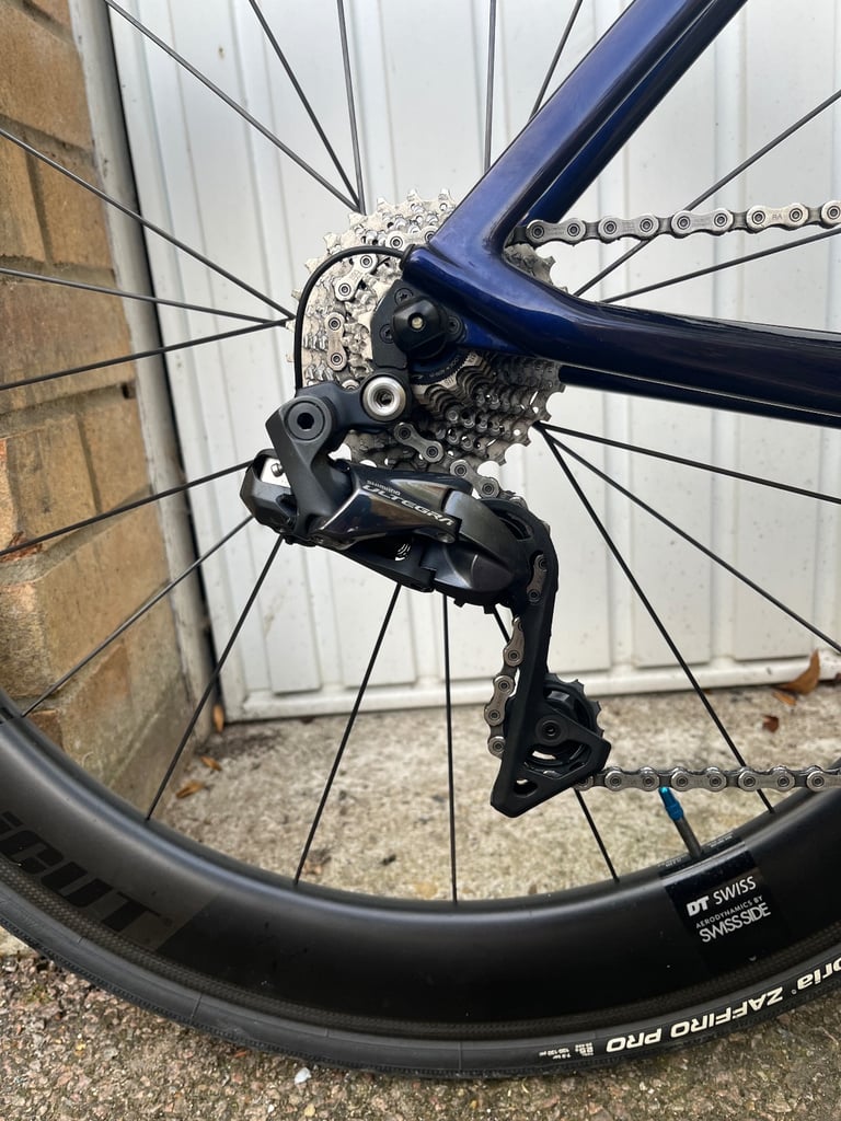 Canyon Aeroad CF SL Di2 Road bike