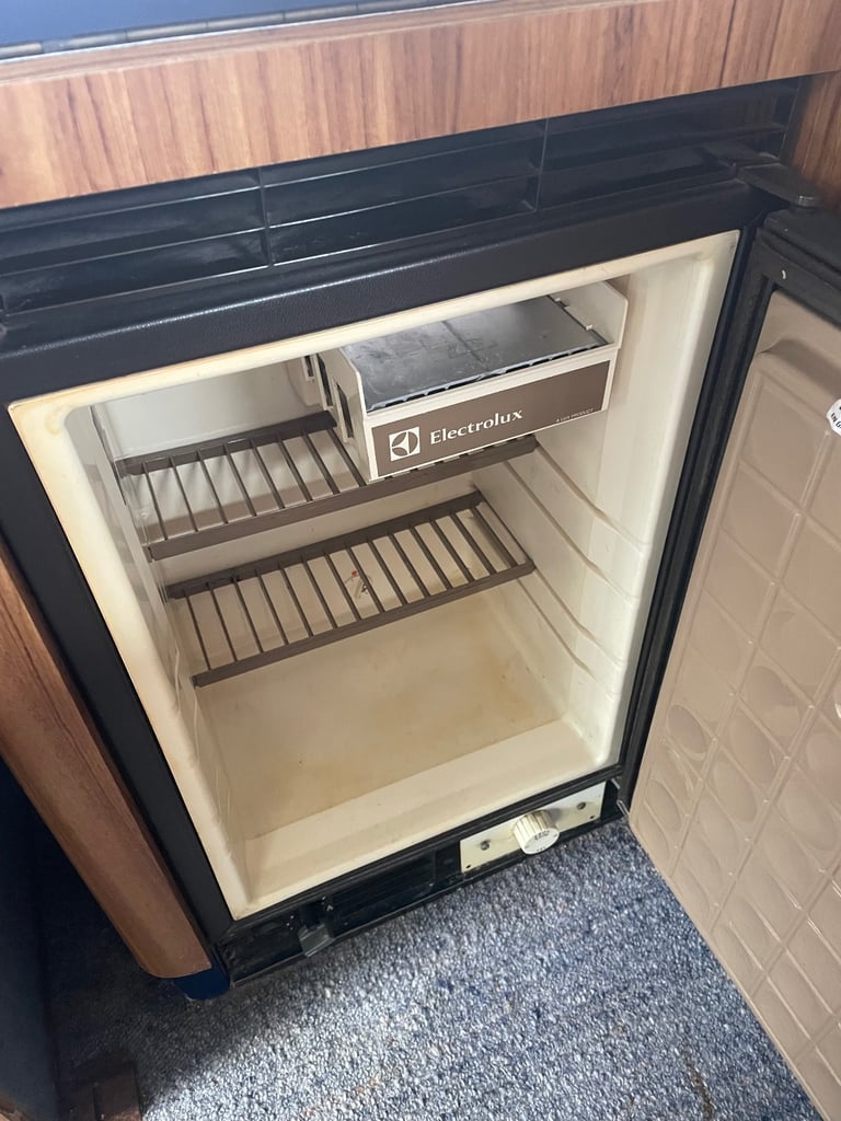 Volkswagen, CARAVELLE 78PS, 1986, 1915 (cc)