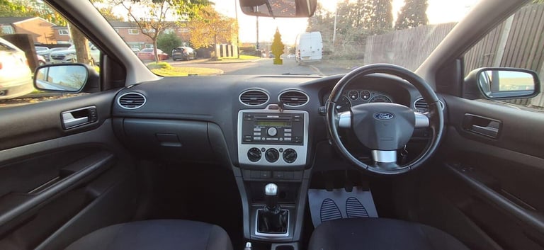 2006 Ford Focus 1.6 Zetec 5dr [Climate Pack] HATCHBACK PETROL Manual