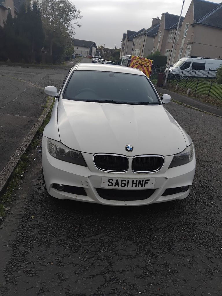 BMW, 3 SERIES, Saloon, 2011, Manual, 1995 (cc), 4 doors
