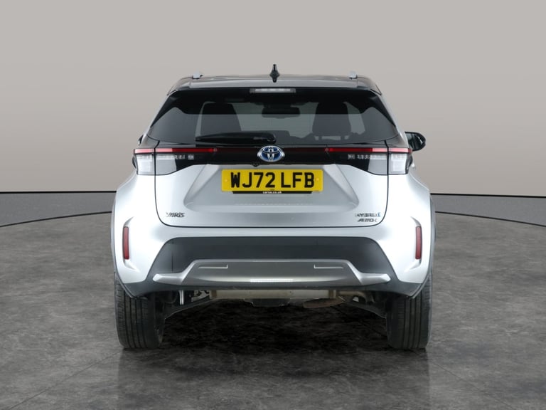 2022 Toyota Yaris Cross 1.5 VVT-h Dynamic SUV 5dr Petrol Hybrid E-CVT AWD Euro 6 (s/s) (116 ps) -...
