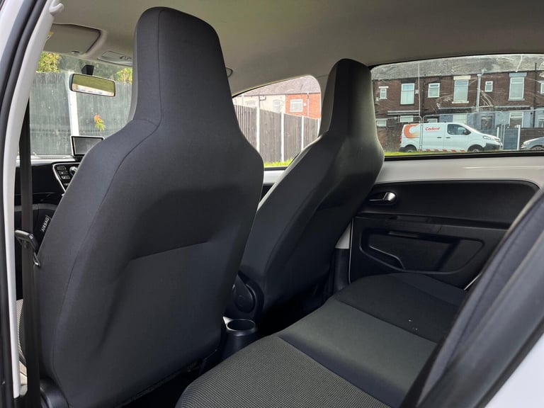 2015 Volkswagen up! 1.0 High up! Euro 5 5dr HATCHBACK Petrol Manual