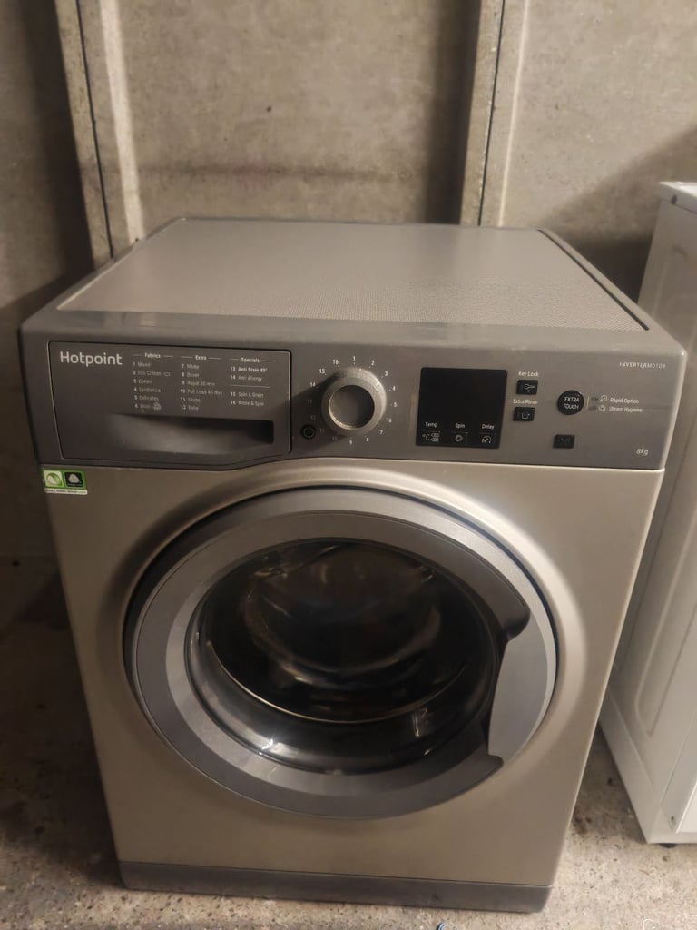 image for Free delivery 🚚🚚 8 kg Hotpoint washing machine 