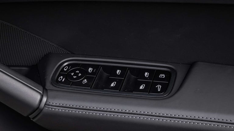  Porsche Cayenne Cayenne E-Hybrid (2026) Estate Plug-In Hy Automatic