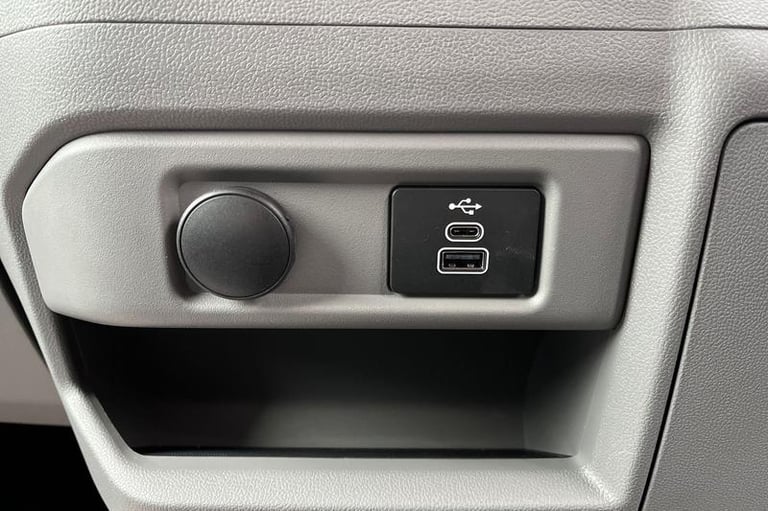 2025 Ford Transit Custom 2.5 PHEV 232ps H1 Double Cab Van Limited Auto PANEL VAN PETROL/ELECTRIC ...