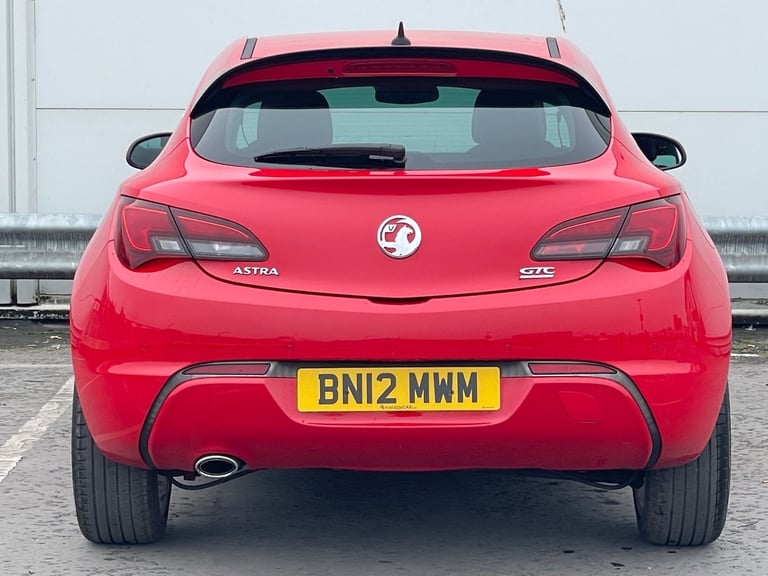 ** 2012 VAUXHALL ASTRA GTC 2.0 CDTi Sri + 11 SERVICES + HPI CLEAR ** 