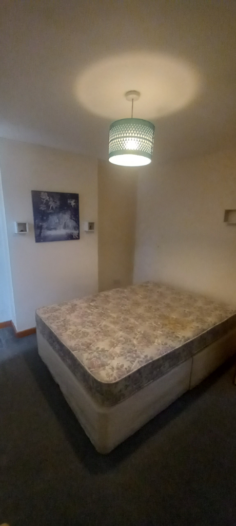 **LET BY**2 BEDROOM**TERRACED HOUSE**CORNWALLIS STREET**STOKE**