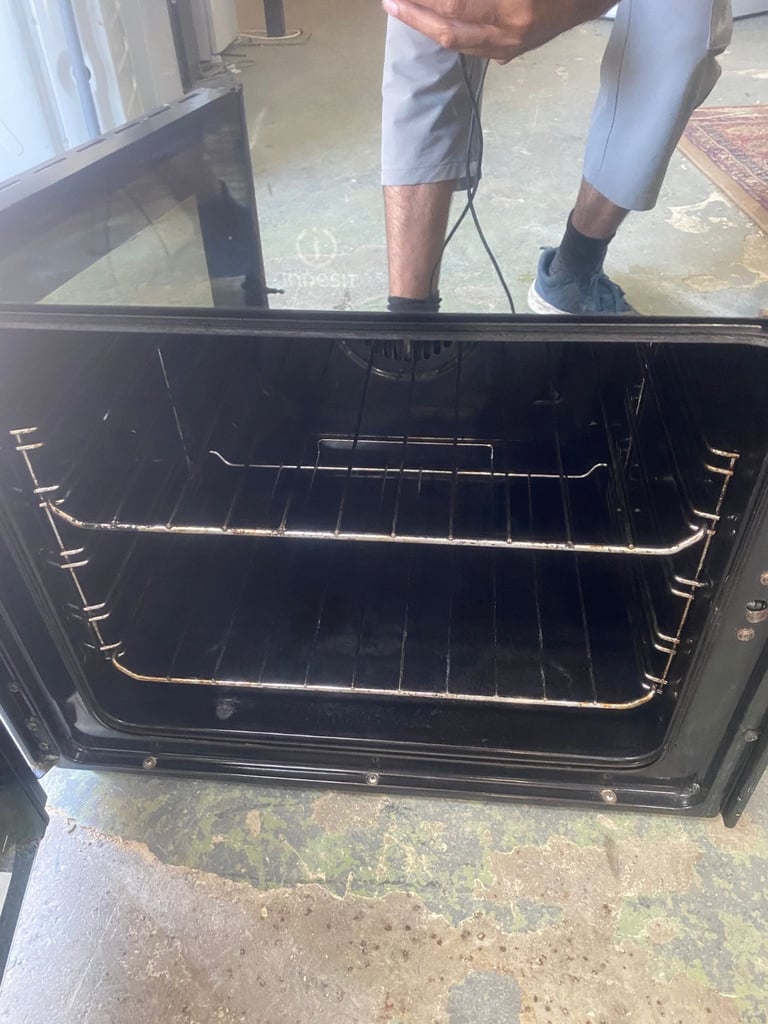 🚚Beautiful Indesit 60CM Stainless Steel Gas Cooker 