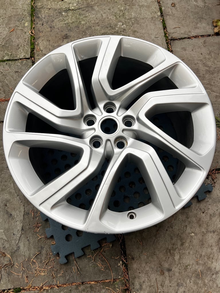 image for 1x Genuine Range Rover Sport L494 Vogue L405 Style 5085 21″ inch LR099136