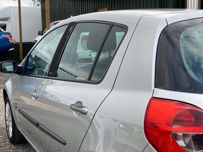 2008 Renault Clio 1.2 TCe 16v Dynamique Hatchback 5dr Petrol Manual (139 g/km, 100 bhp) Hatchback...