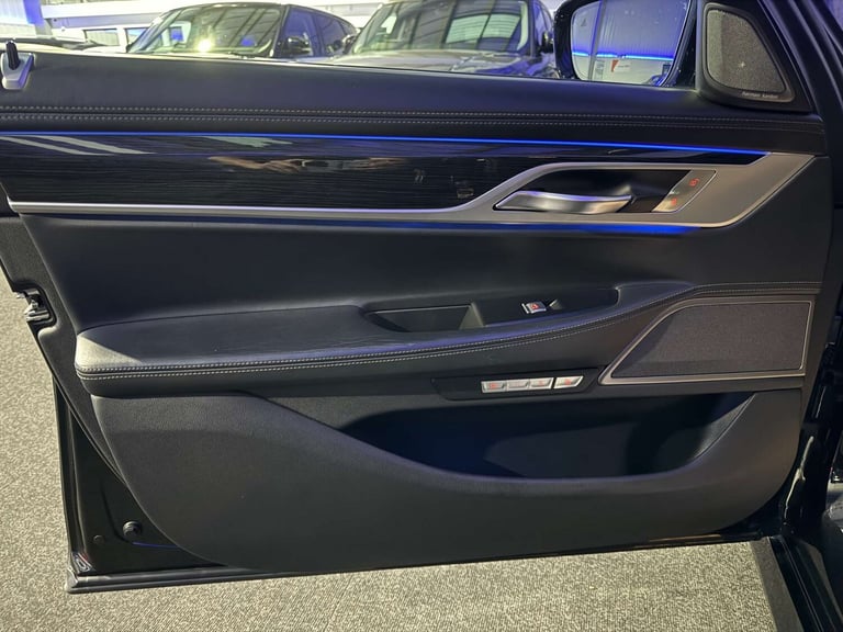 2017 BMW 7 Series 740d xDrive M Sport 4dr Auto SALOON DIESEL Automatic