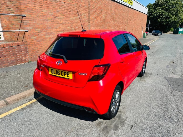 2016 Toyota Yaris 1.33 Dual VVT-i Icon Euro 6 5dr HATCHBACK Petrol Manual