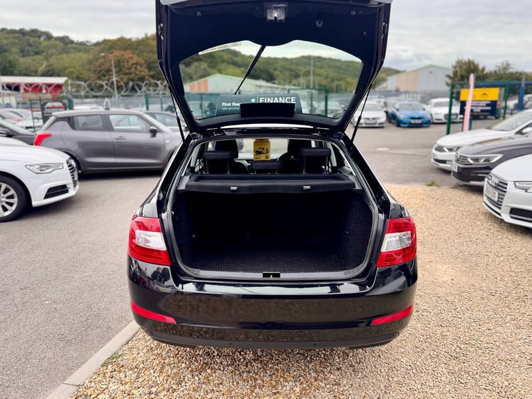 2014 Skoda Octavia 1.4 TSI SE 5dr HATCHBACK Petrol Manual